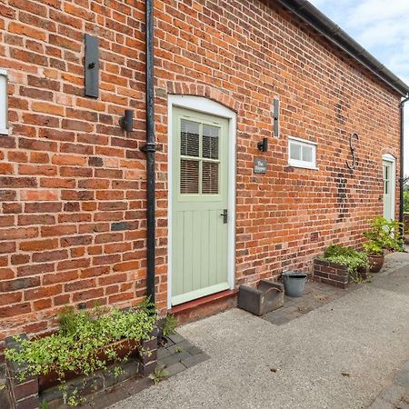 The Shippon Villa Tarporley Exterior photo